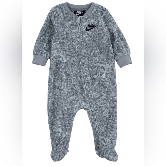 Nike Grey and Black Newborn One Piece Pajamas Footed Sleeper - Picture 1 of 3
